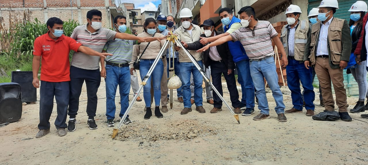 colocación de primera piedra